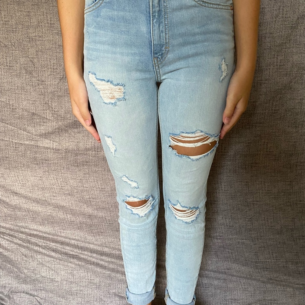 Light wash jeans size 00 women’s
